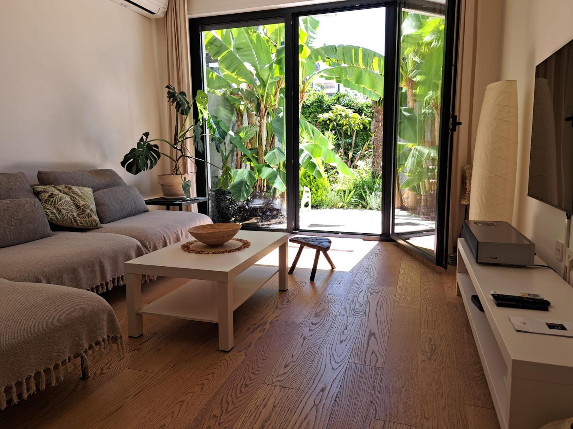 Apartment With Private Pool Split Eksteriør billede